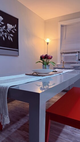 Fantastic 3-bedroom house with AC in charming Camden