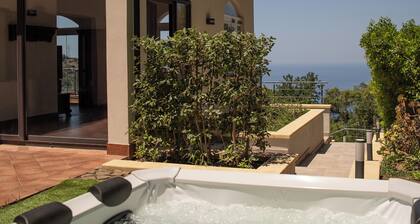 Breathtaking Sea Views & Jacuzzi in Cefalù