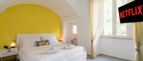 1 habitación, tabla de planchar con plancha, wifi y ropa de cama