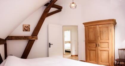 Le Petit Chalet - Our Favorite Vacation Rental - Sleeps 6, near the Nideck Waterfalls