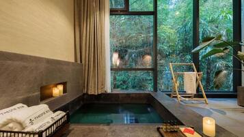 Classic Suite, Mountain View | Spa
