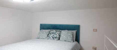 アパートメント (1 Bedroom) | 1 室のベッドルーム、ベッドシーツ