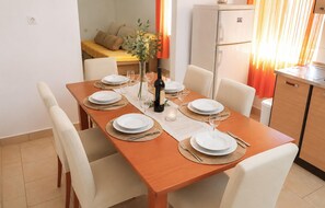 Dining - Stunning home in Savar with WiFi (Savar)