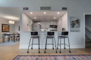 Interior - Huntsville Lakeview Retreat | Jacuzzi & Games (Huntsville)