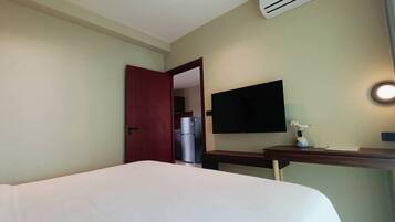 Habitación Deluxe con 1 cama doble o 2 individuales | Escritorio, espacio para trabajar con un portátil, wifi gratis