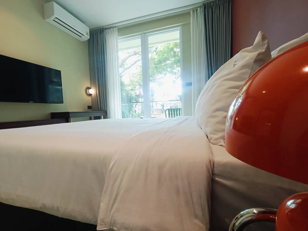 Deluxe Double or Twin Room | Desk, laptop workspace, free WiFi