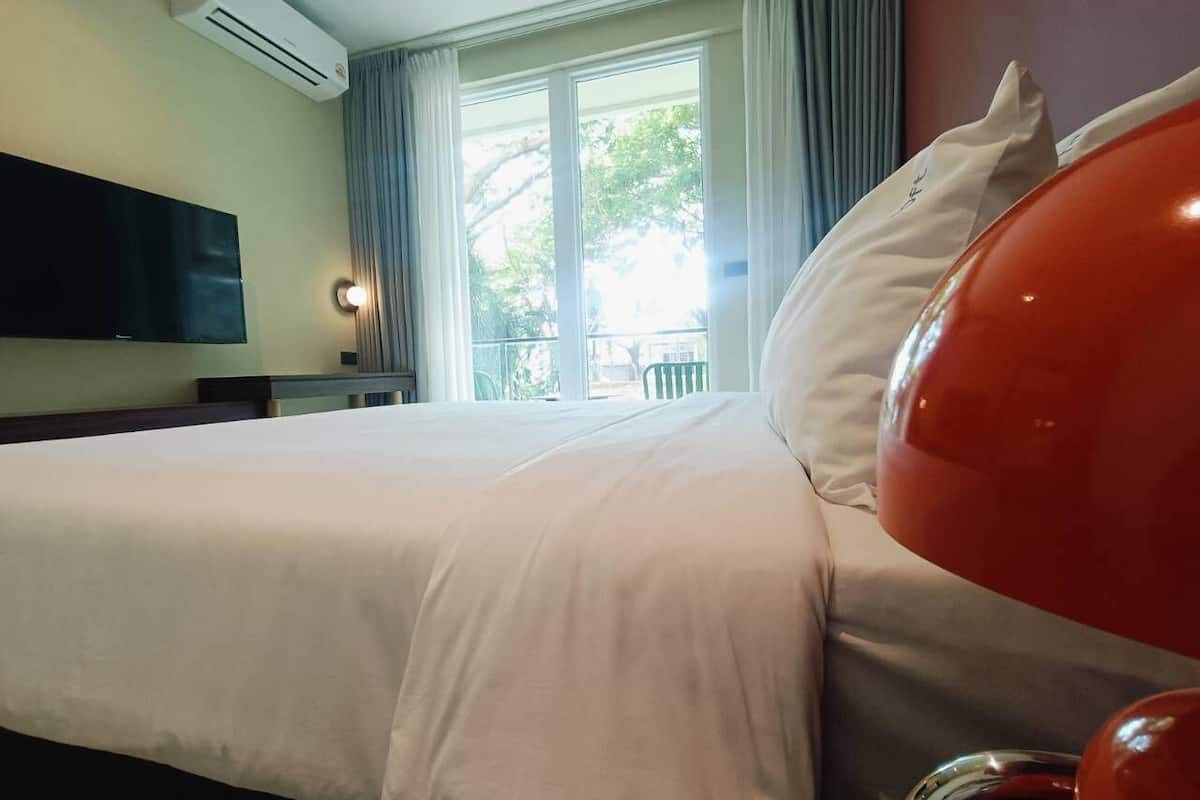 Deluxe Double or Twin Room | Desk, laptop workspace, WiFi (free)
