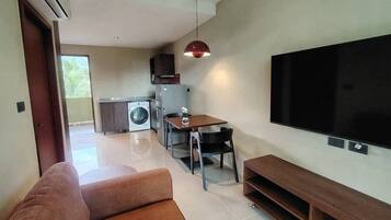 Habitación Deluxe con 1 cama doble o 2 individuales | Zona de estar