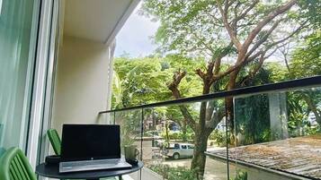Deluxe Double or Twin Room | Balcony view