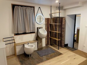Bathroom - Vrbo Property (Billiat)