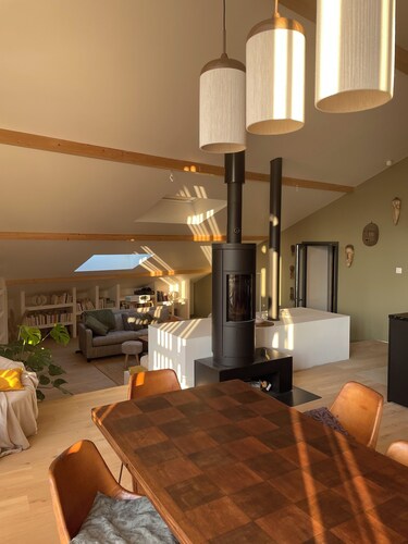 Luxury Apartment: Renovated Former Barn