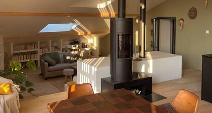 Luxury Apartment: Renovated Former Barn