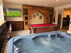 Spielezimmer