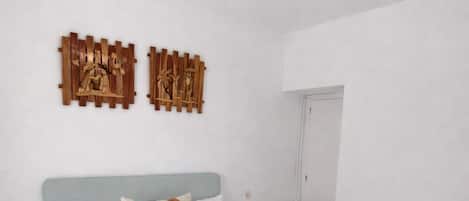 3 bedrooms, iron/ironing board, travel crib, bed sheets