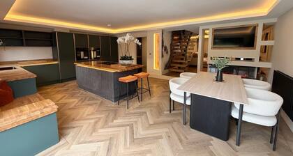 Truly spectacular Luxury Home in Swansea- Mumbles