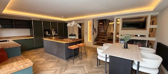 Truly spectacular Luxury Home in Swansea- Mumbles