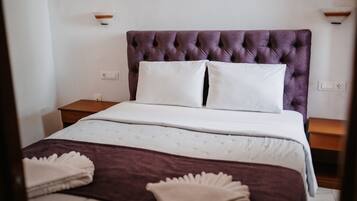 WiFi, bed sheets