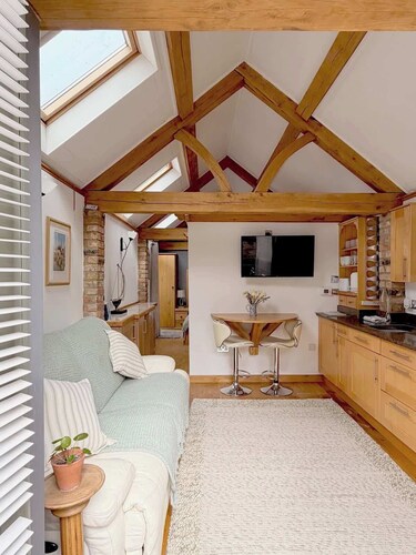 Beautiful Barn Annex