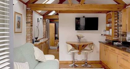Beautiful Barn Annex