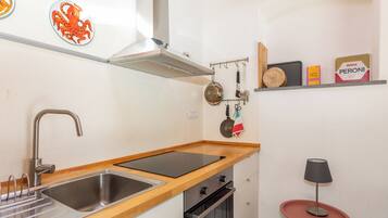House, Hill View | Private kitchen