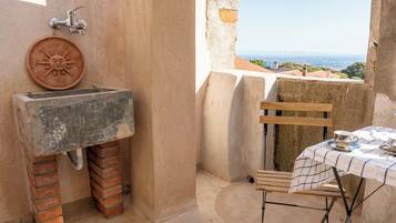 House, Hill View | Terrace/patio