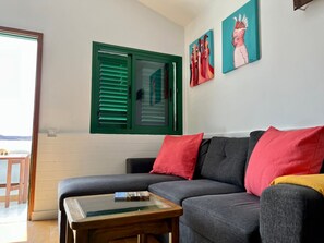 Living area - Apartamento La Concha an Strand und Meer No 4 by Interhome (Corralejo)