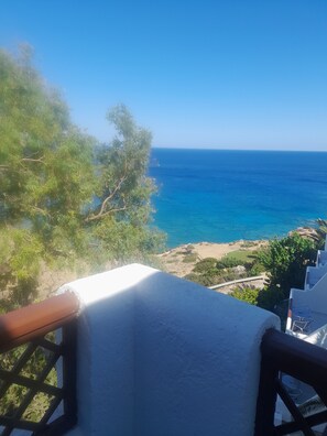 Property grounds - Superior Top Floor Sea View 2 Room with Private Balcony and Shared Pool (Lakki)
