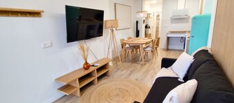 Travel Habitat Orriols - Torrefiel Apartment