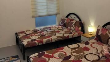WiFi, bed sheets