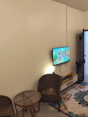Interior - Valor Ain Villa (Brgy. Estrada, Capas, Tarlac)