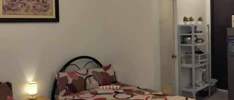 1 habitación, wifi y ropa de cama