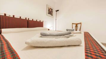 Iron/ironing board, free WiFi, bed sheets