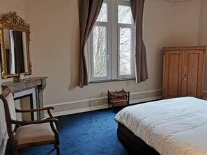 Room - Château du bon plaisir (Nielles-lès-Bléquin)