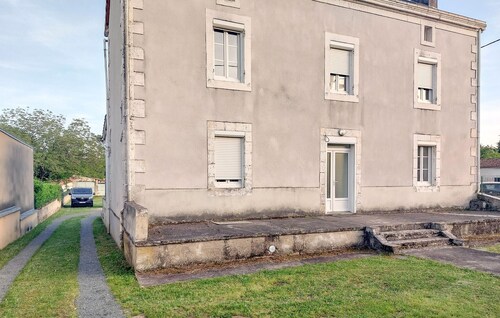 1 bedroom amazing apartment in savignac-les-églises