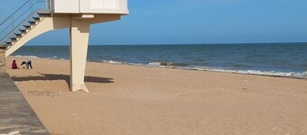 Charming house in a quiet location, 300 m from the sea