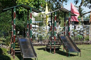 Children’s play area – outdoor - Patio Buendia Resort and Events Place (Amadeo)