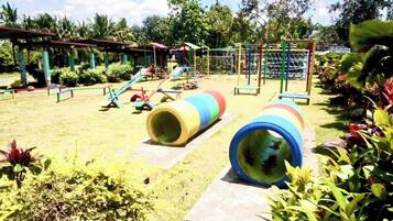 Children's play area - outdoor