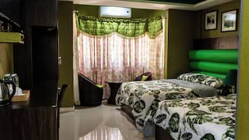 Deluxe Room | Laptop workspace, free WiFi, bed sheets