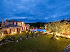 Exterior - Villa ARtIEN, 4 bedroom house with swimming pool (Baderna)