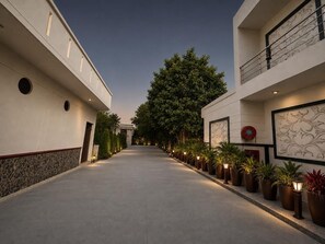 Property grounds - The K D Resort (bithoor)