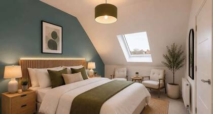 Hot Tub - Parking - Edinburgh Shawfair-Nr Hospital