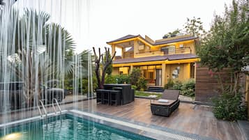 Piscina externa