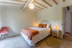 5 Schlafzimmer, Bügeleisen/Bügelbrett, WLAN, Bettwäsche