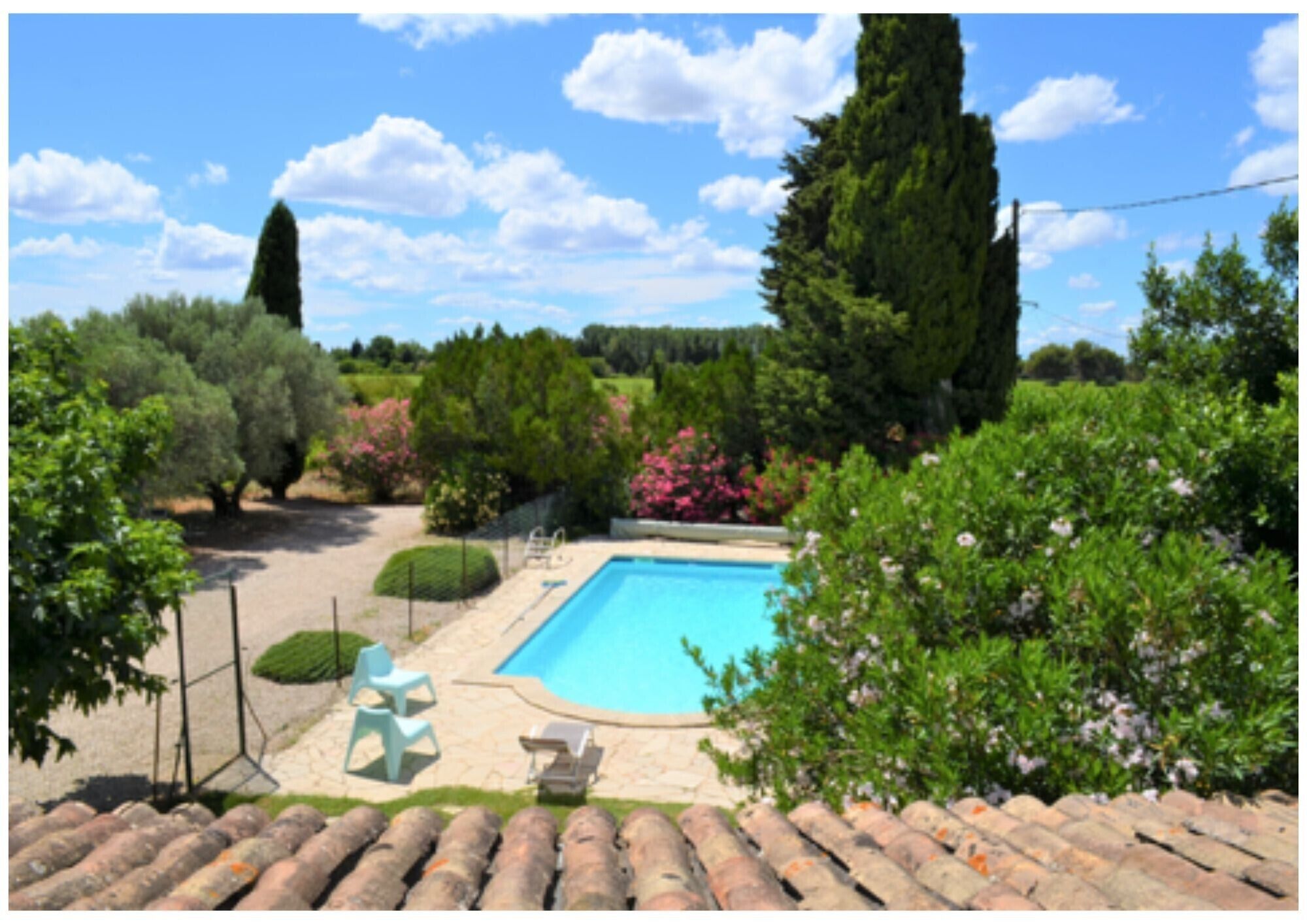 Pool. Holiday Home "Mas des Amandiers" with Private Pool, Terrace and Wi-Fi