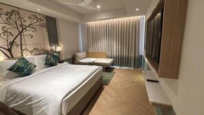 Iron/ironing board, free WiFi - Amoravida by 7 Apple Resorts Khandala (Lonavala)