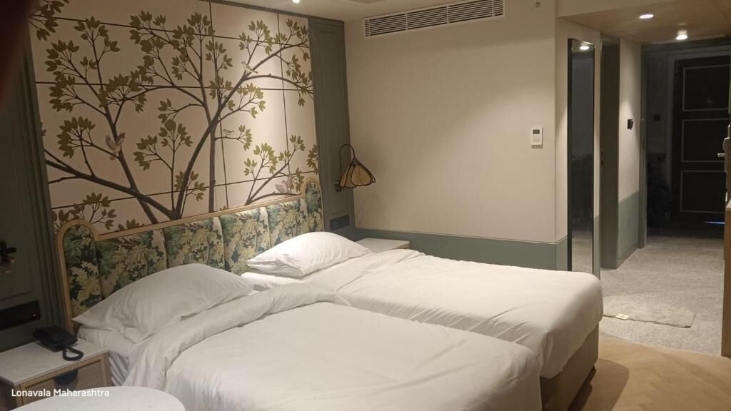 Twin Room, Balcony | Iron/ironing board, free WiFi