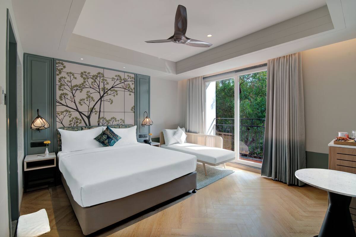 Royal Deluxe | Bàn ủi/dụng cụ ủi quần áo, truy cập Internet không dây miễn phí 