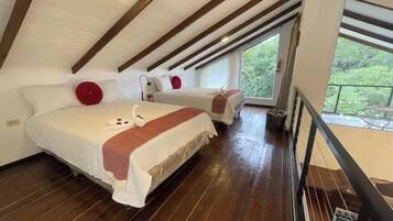 Een strijkplank/strijkijzer, wifi, beddengoed