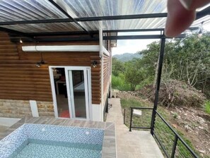 Terrace/patio - Finca ROMA, Villa Margarita, hot tub, and lake view (Comayagua)