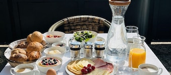 Weromerie Premium Hotel and Apartment